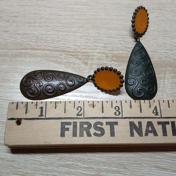 Long Teardrop Brass/Metal Two Tone Stud Earrings Vintage Costume Jewelry #96 - Picture 3 of 9